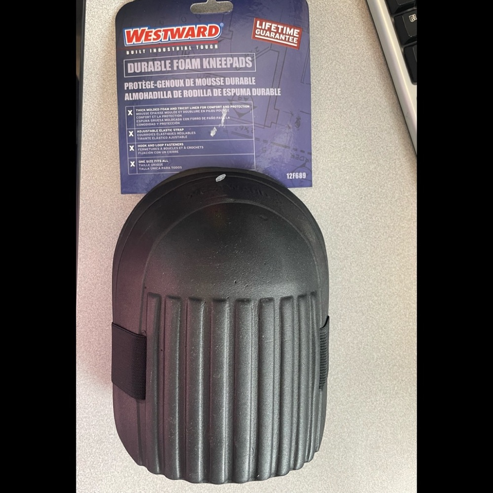 Brand new Westward durable foam knee pads
